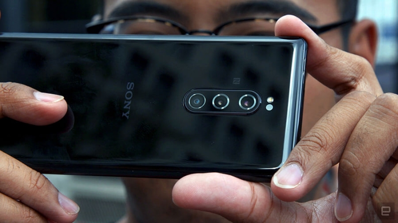 Обзор Sony Xperia1 — неразумно мощный смартфон