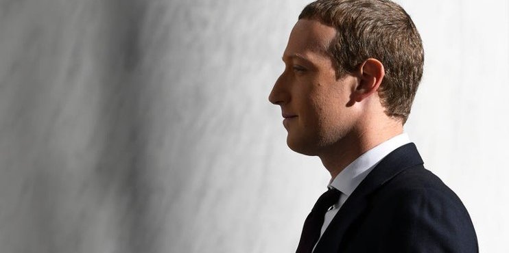 Топ-10 самых громких скандалов и крупных неудач Facebook 
